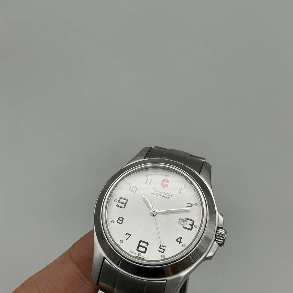 Victorinox Swiss Army Womens Watch 32mm Silver Tone Date New Battery 7.25